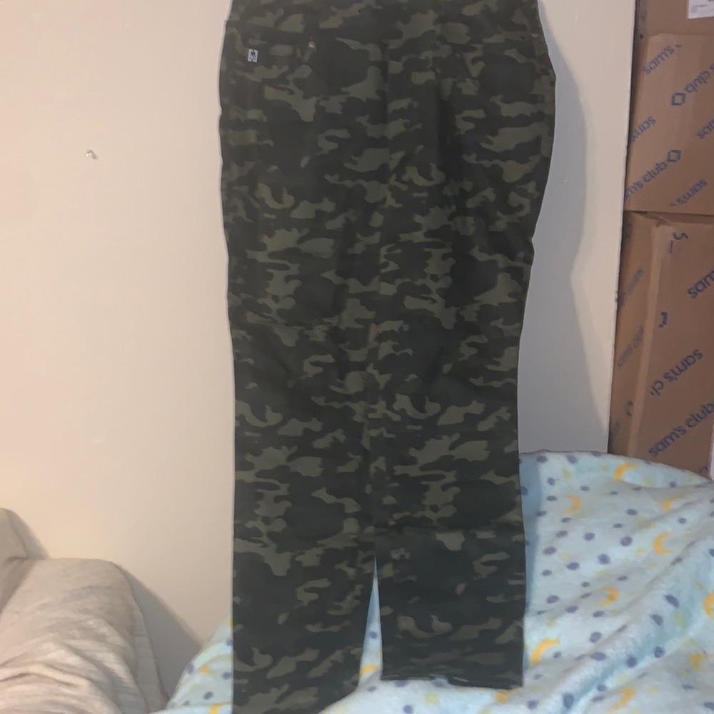 Belle Kim Gravel Army Pants